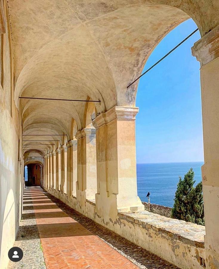 Sea View Suite Apartment In Historic Villa, Exclusive Experience Imperia Exteriör bild